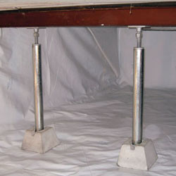 crawl space jack posts installed in an encapsulated crawl space in West St Paul